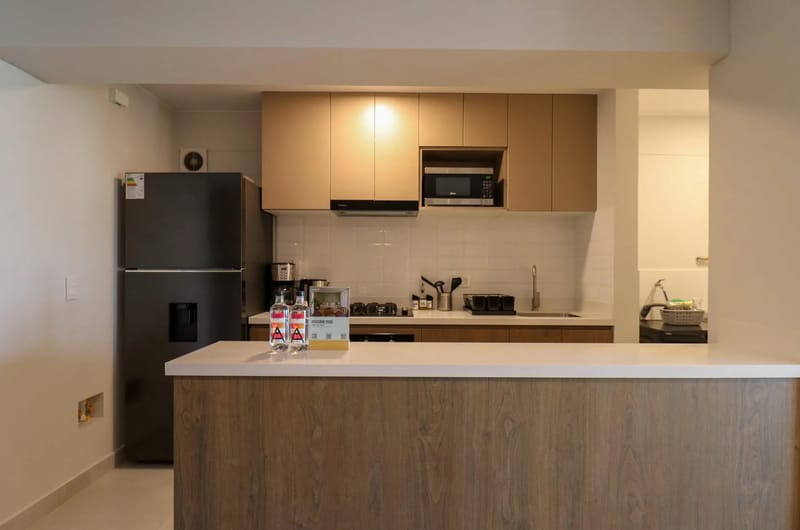 Deluxe 3BR w/ Balcony in Prime Miraflores