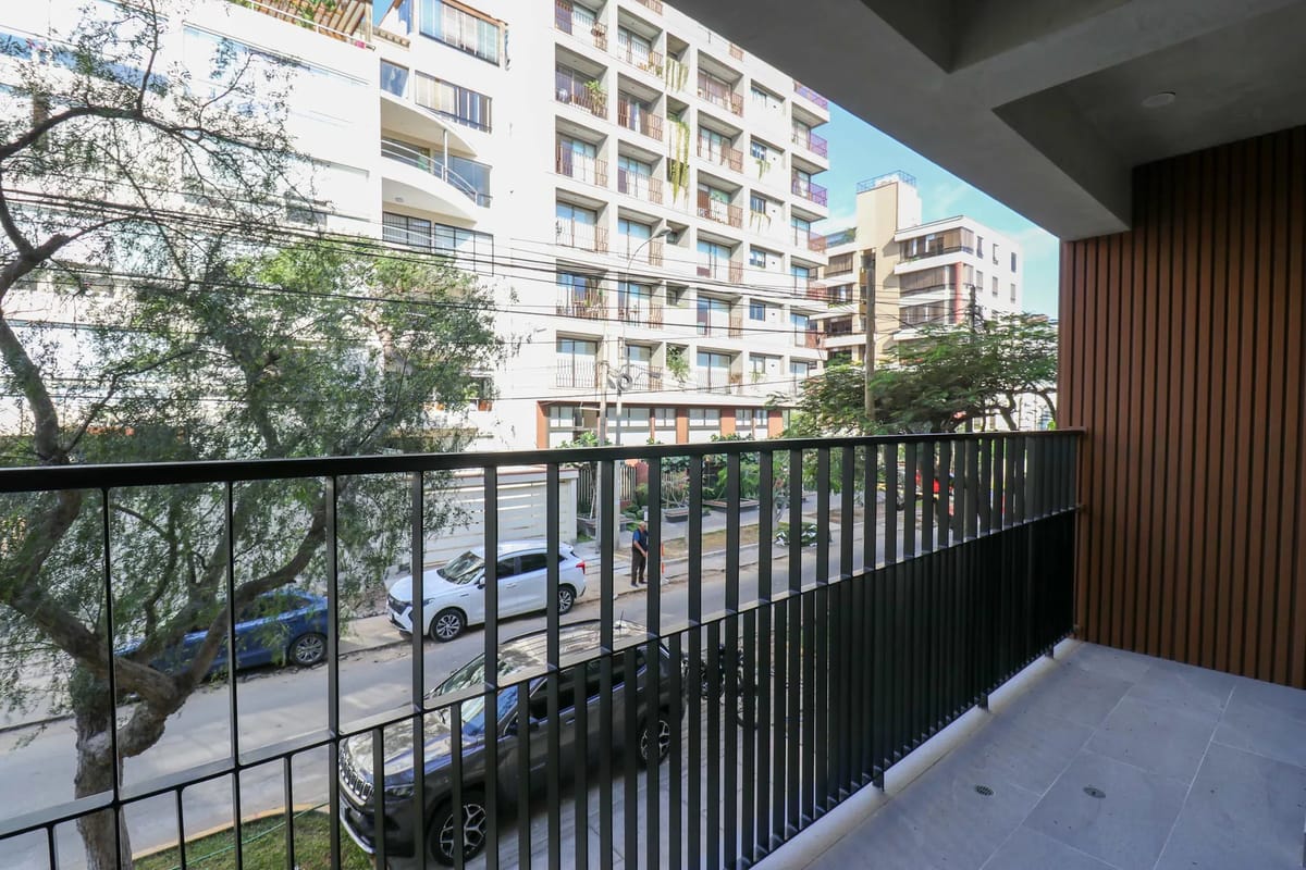 Deluxe 2BR w/ Terrace in Miraflores