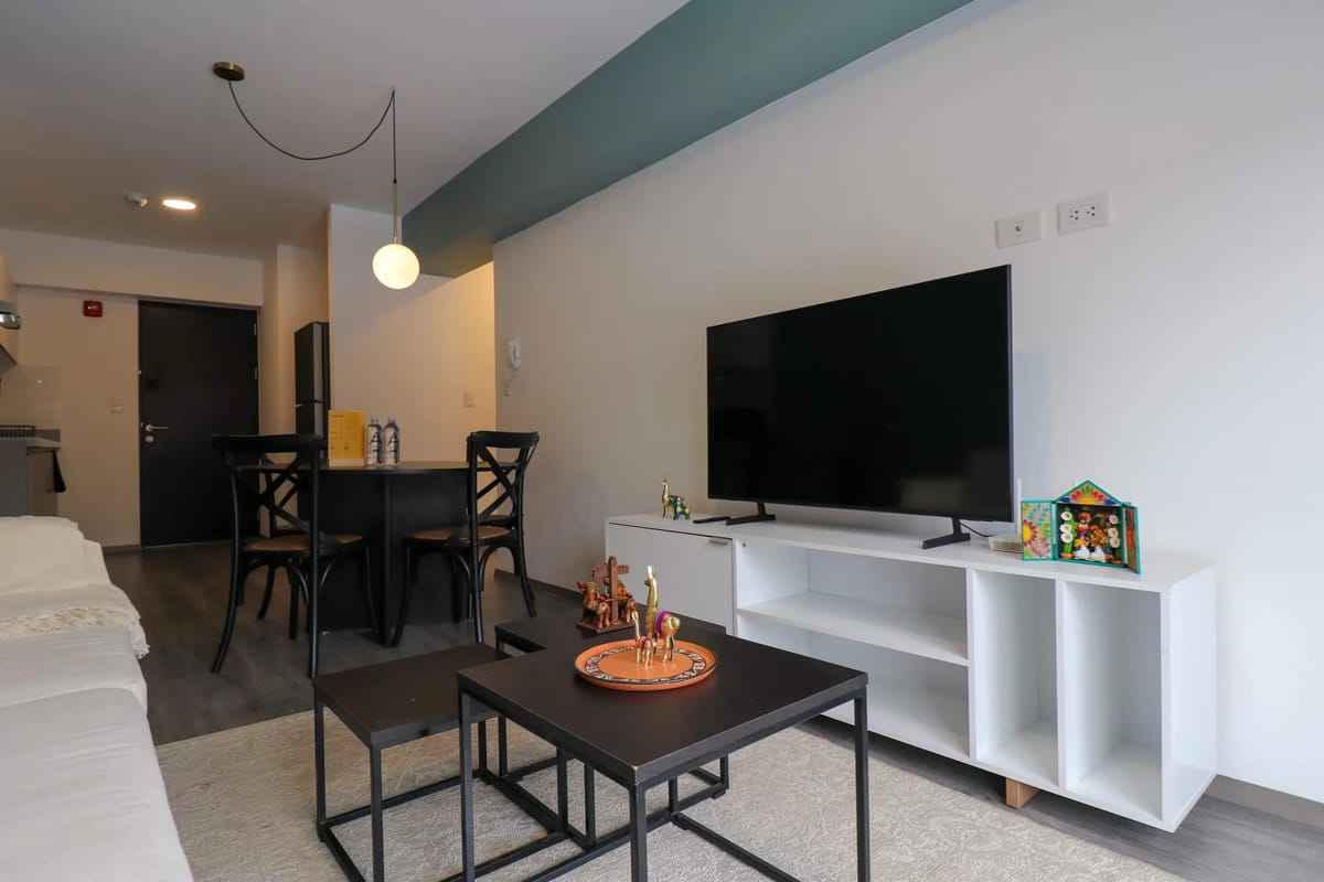 Warm 1BR in Historic Cusco w/ Balcony