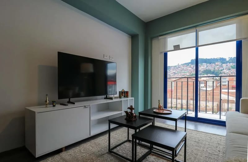 Warm 1BR in Historic Cusco w/ Balcony