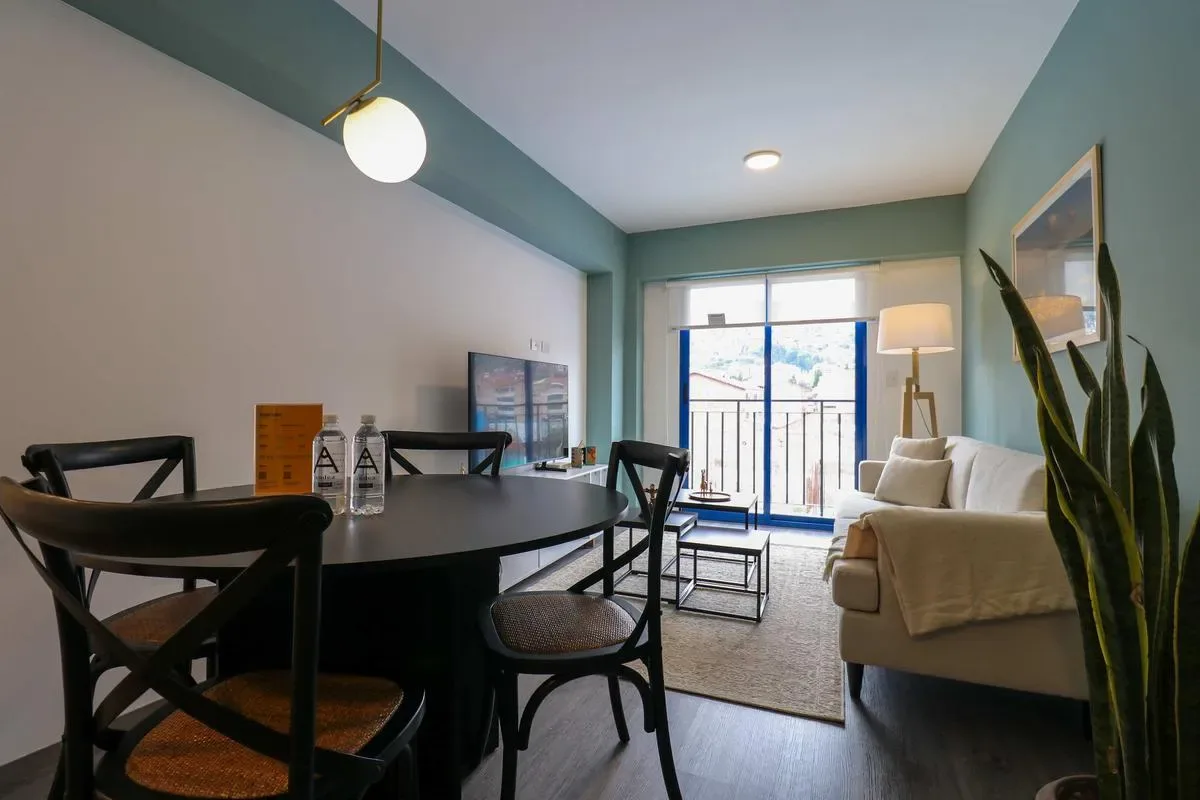 Warm 1BR in Historic Cusco w/ Balcony
