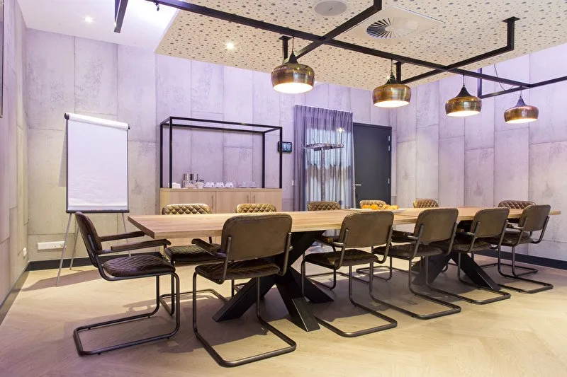 Meeting and business facilities