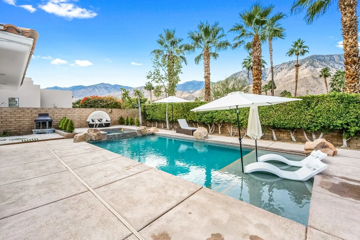 Palm Springs Villa