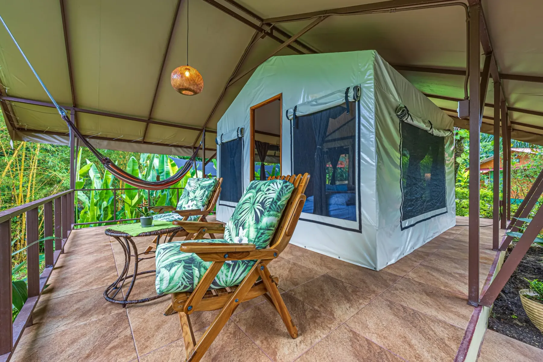 Private Glamping Tents: porch