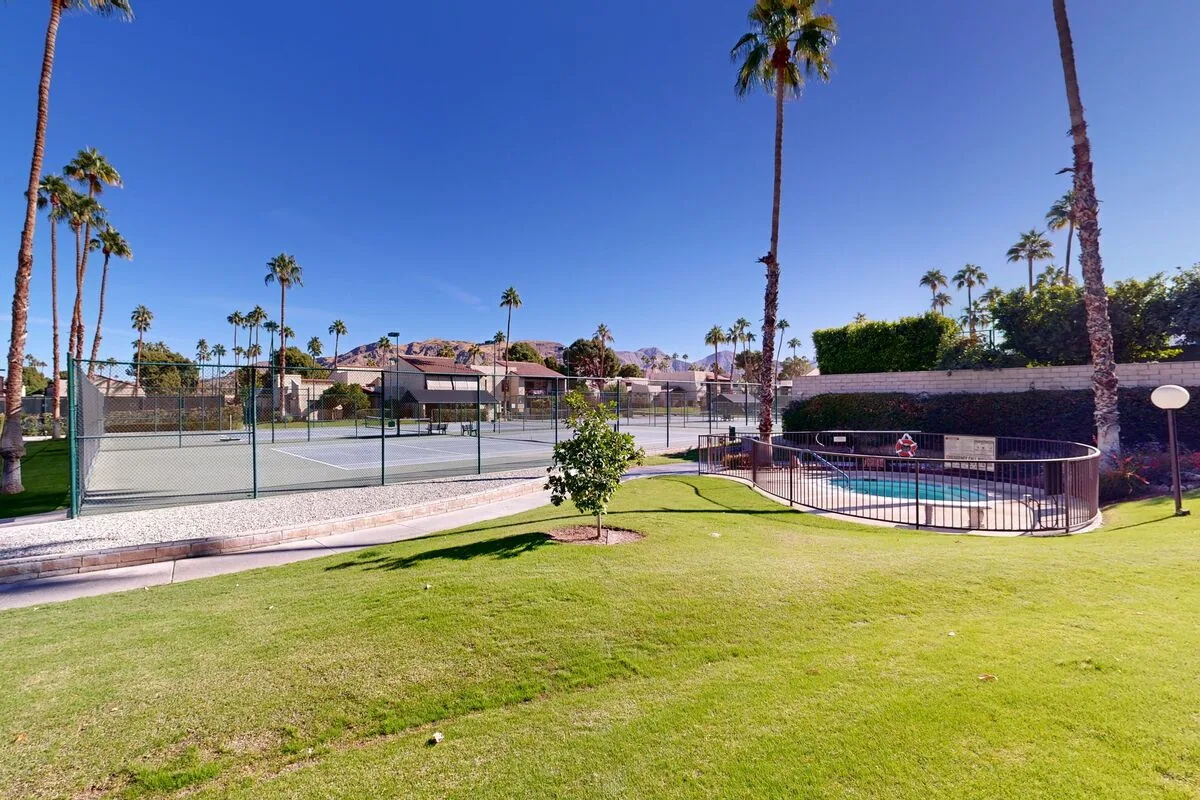 Canyon Country Club Unit 58