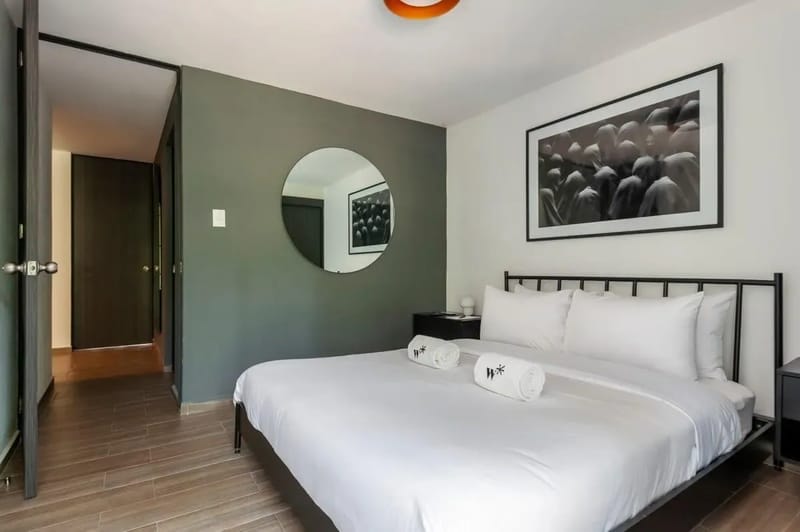 Refined 2BR w/ Balcony in Parque España