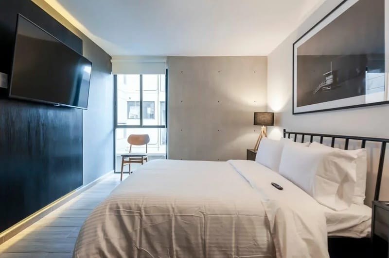 Refined 2BR w/ Balcony in Parque España