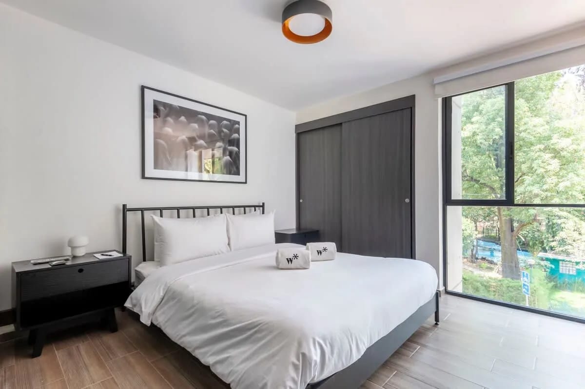 Refined 2BR w/ Balcony in Parque España
