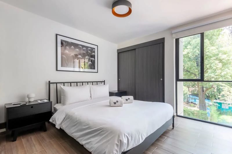 Refined 2BR w/ Balcony in Parque España