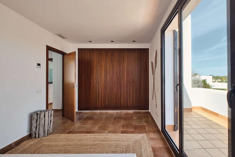 Sunny 4BR Villa with Pool in Ibiza