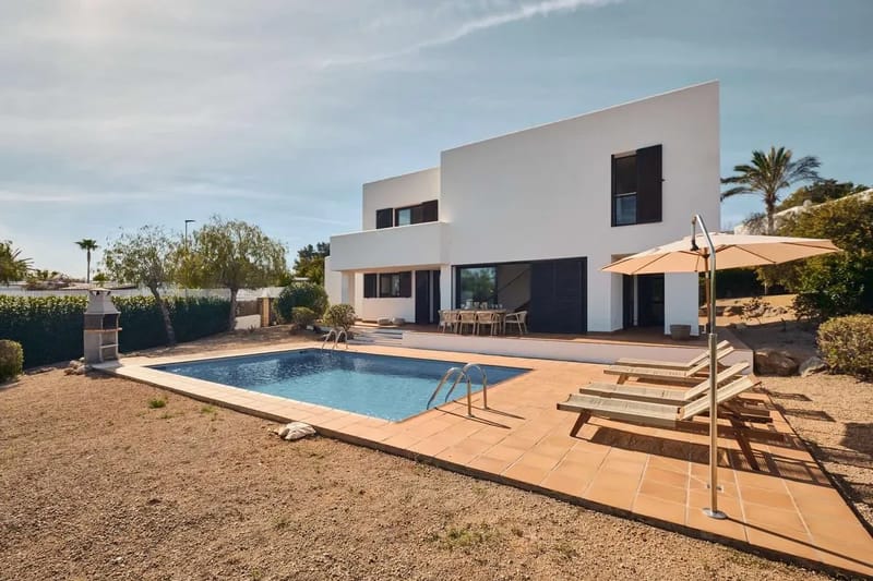 Sunny 4BR Villa with Pool in Ibiza