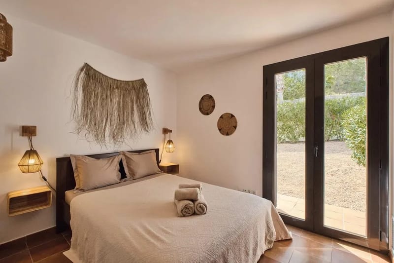 Sunny 4BR Villa with Pool in Ibiza