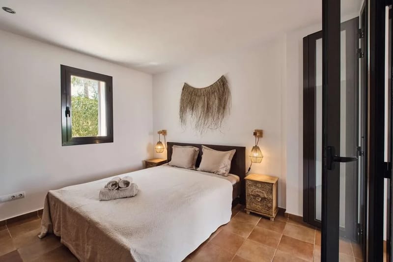 Sunny 4BR Villa with Pool in Ibiza