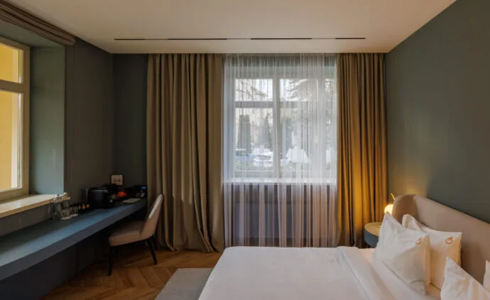 Modern Junior Suite