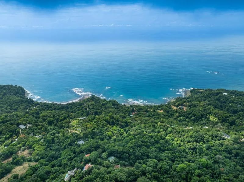 Chic 2BR Villa in Jungle Retreat Near Uvita & Dominical