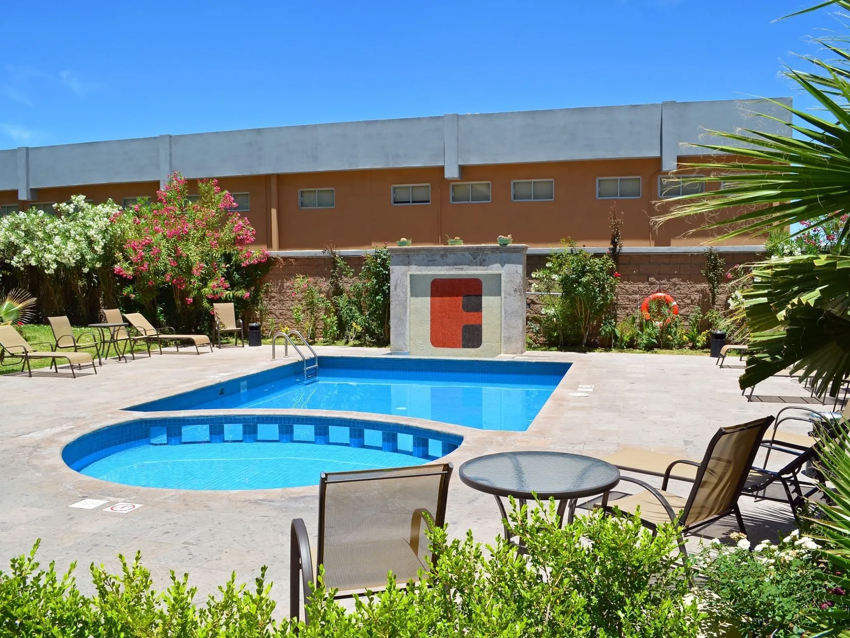 Swimming pool