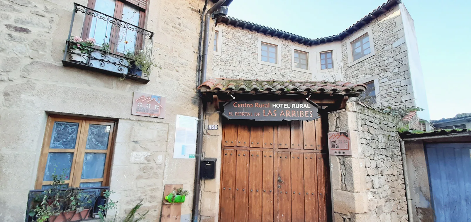 Exterior of El Portal de las Arribes