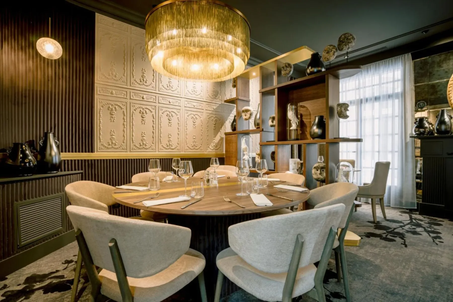 Hotel restaurant