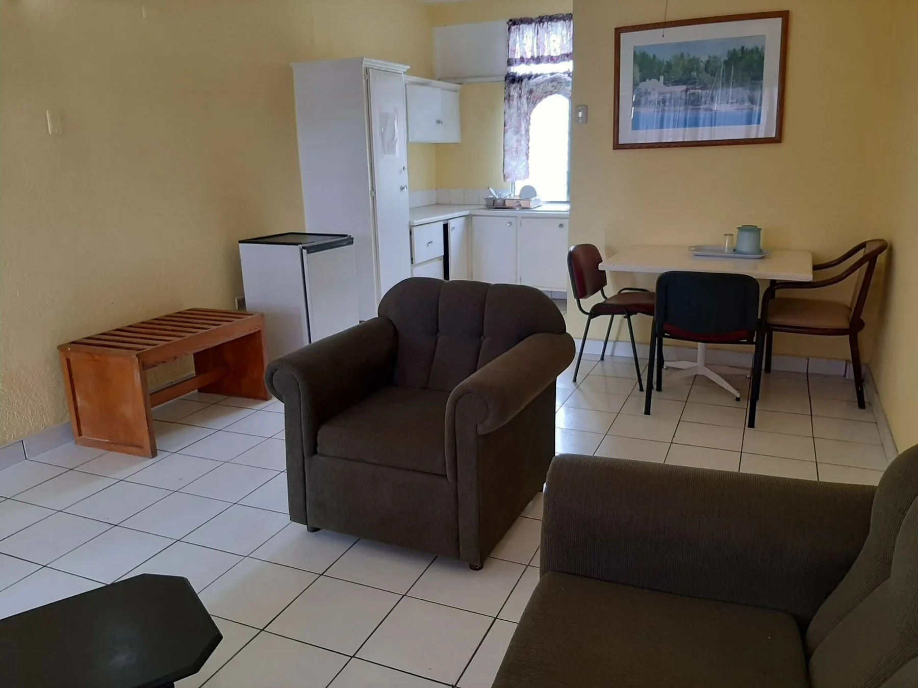 Business suite kitchenette