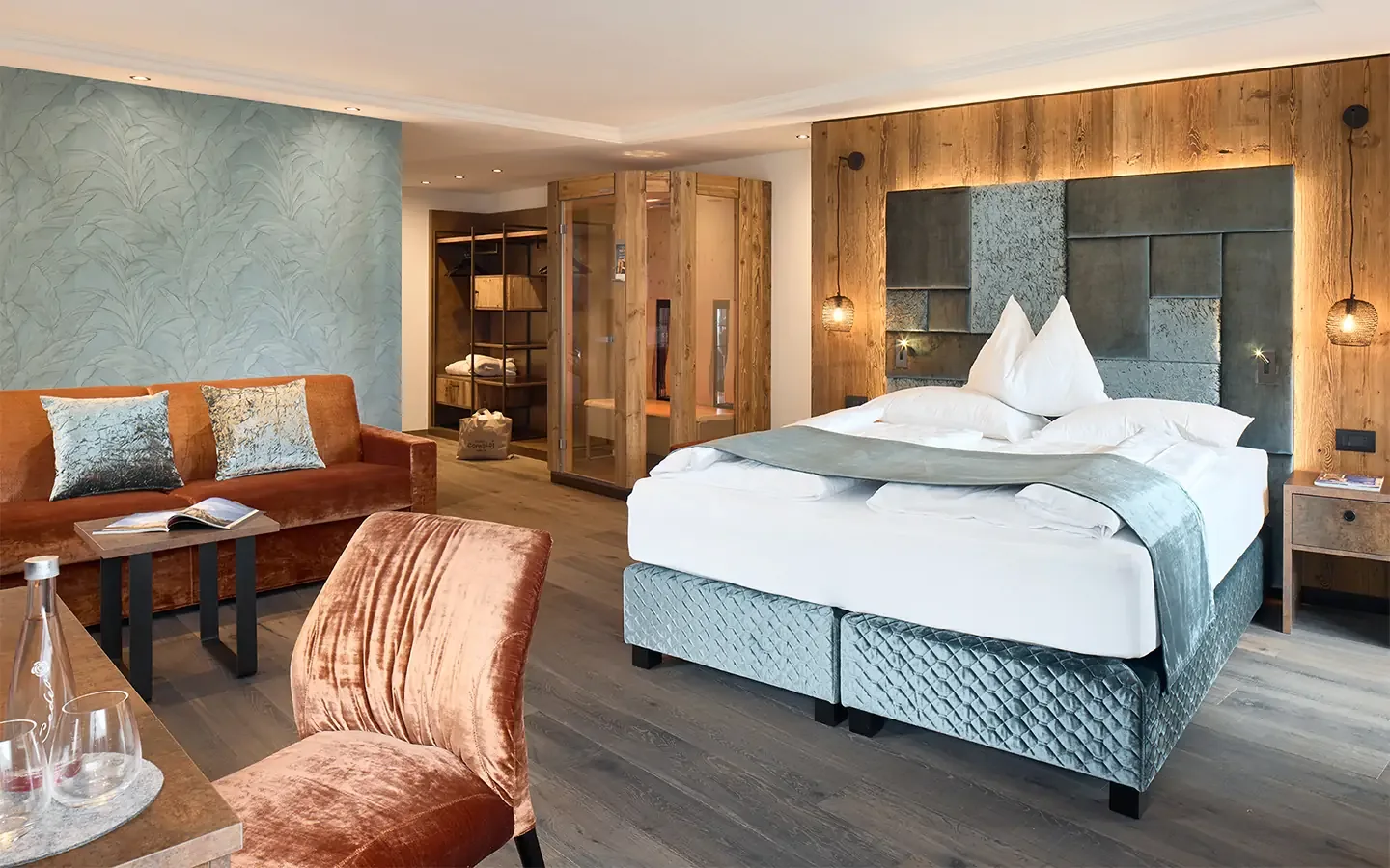 Hotel bedroom
