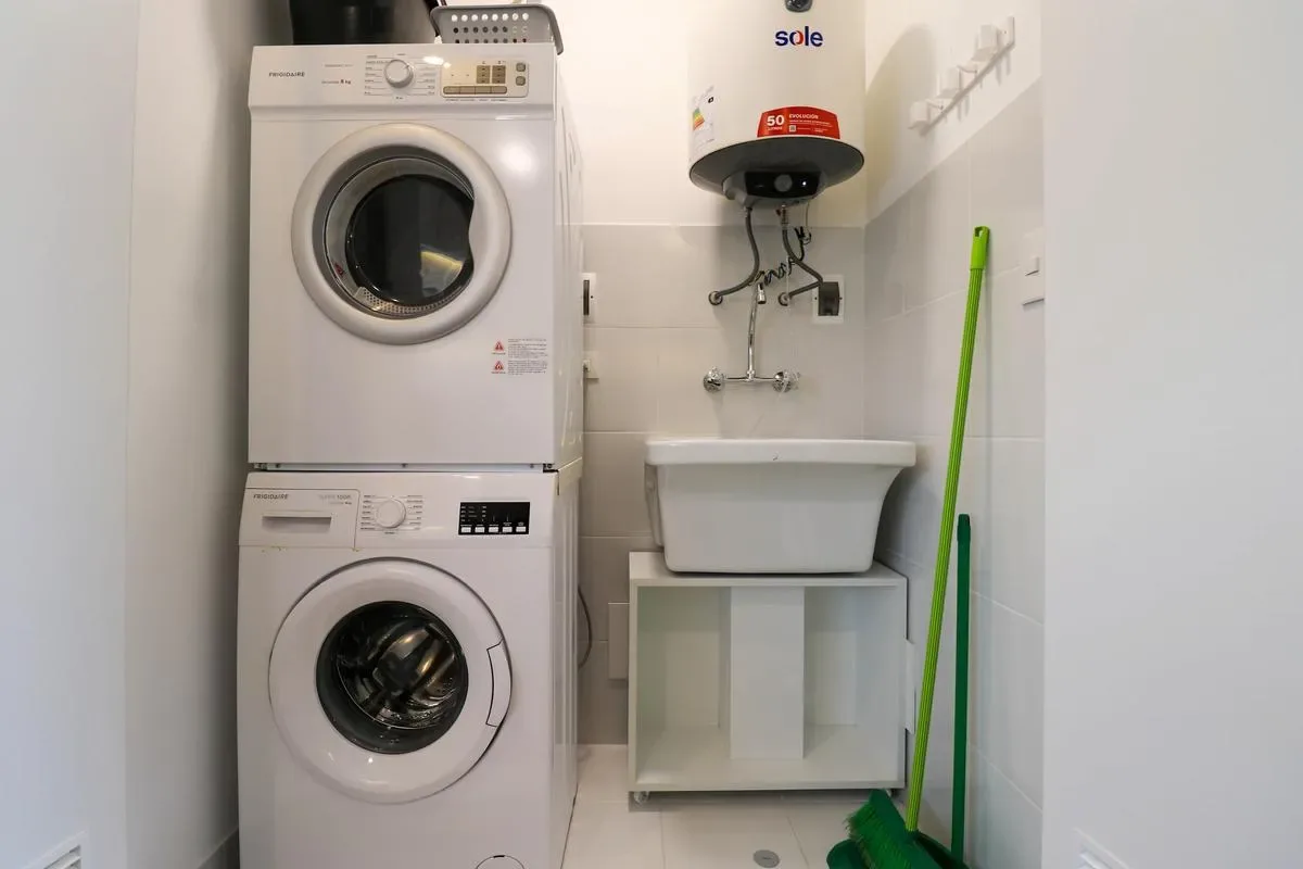 Cozy 1BR w/ Balcony in San Isidro