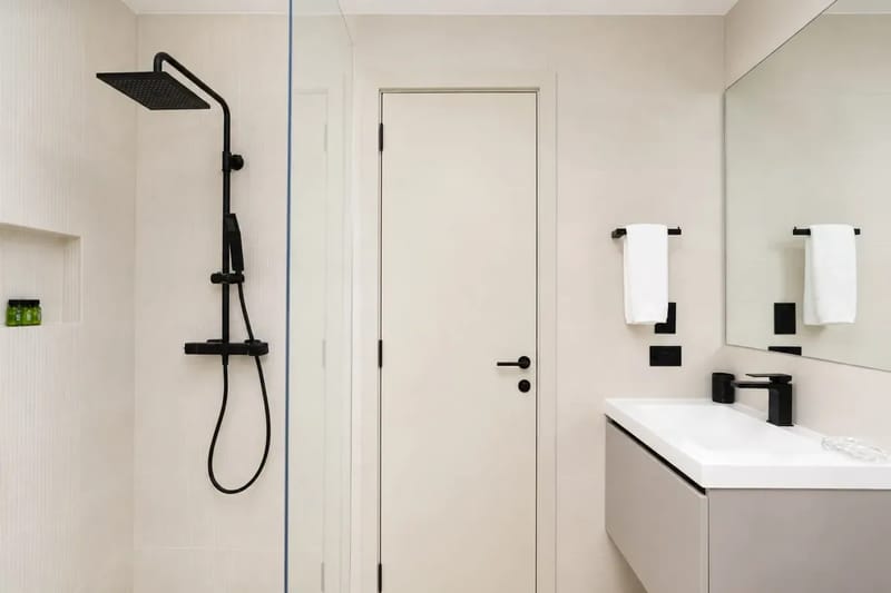 Chic 2BR w/ Balcony & AC in San Francisco