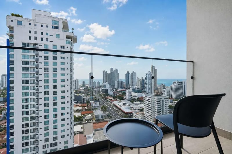 Chic 2BR w/ Balcony & AC in San Francisco