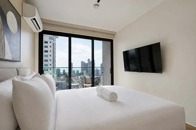 Chic 2BR w/ Balcony & AC in San Francisco