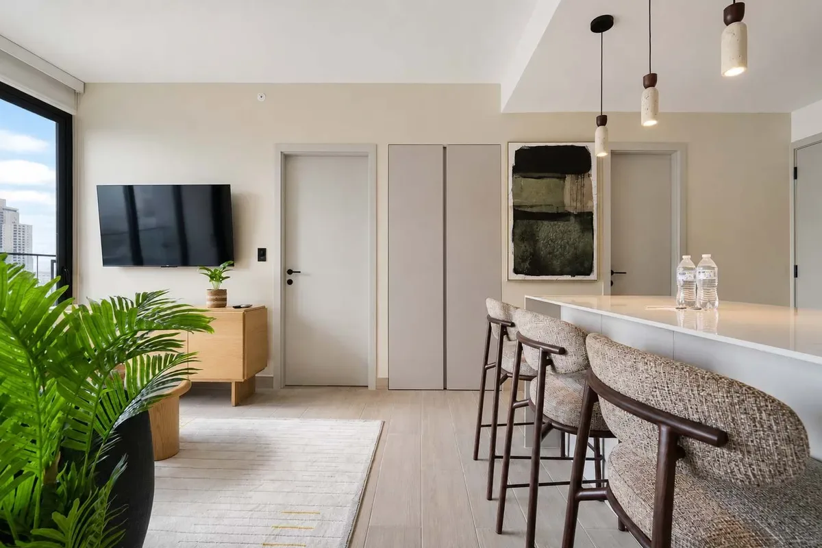 Chic 2BR w/ Balcony & AC in San Francisco