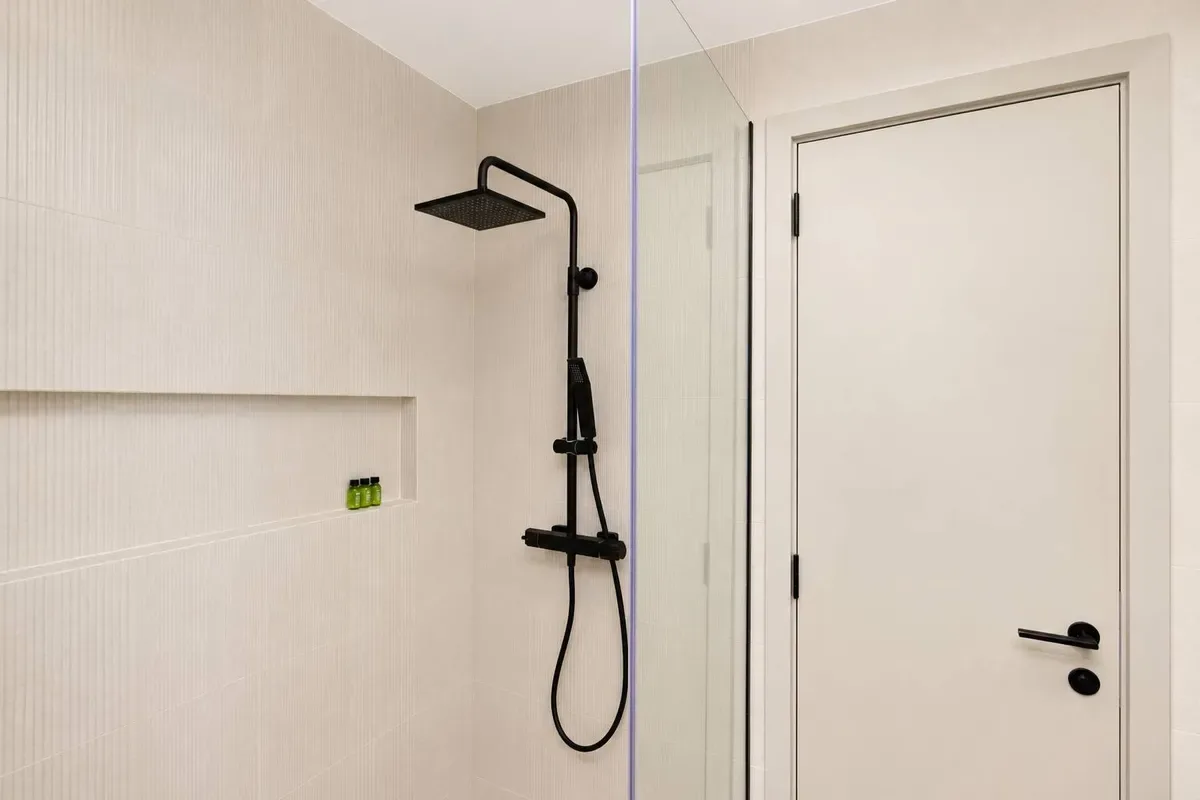 Chic 2BR w/ Balcony & AC in San Francisco