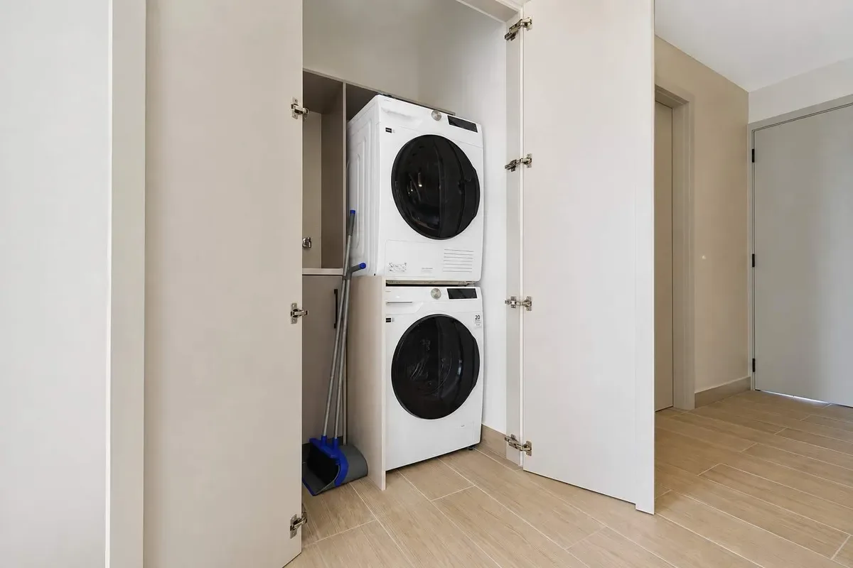 Chic 2BR w/ Balcony & AC in San Francisco