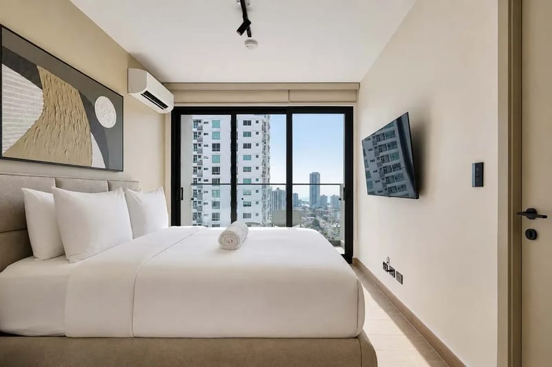 Chic 2BR w/ Balcony & AC in San Francisco