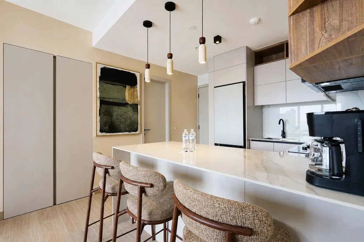 Chic 2BR w/ Balcony & AC in San Francisco