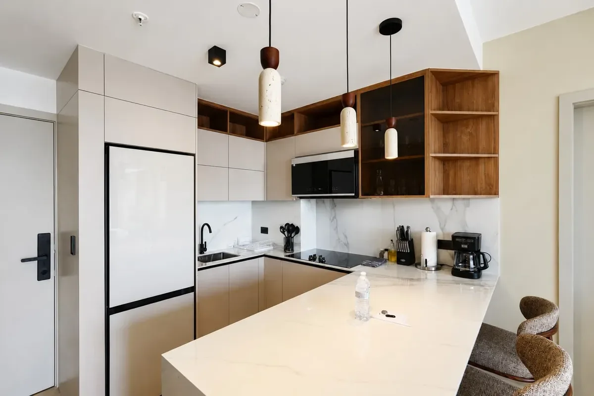 Chic 2BR w/ Balcony & AC in San Francisco