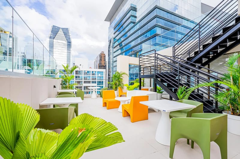 Contemporary Loft in Obarrio w/ Pool