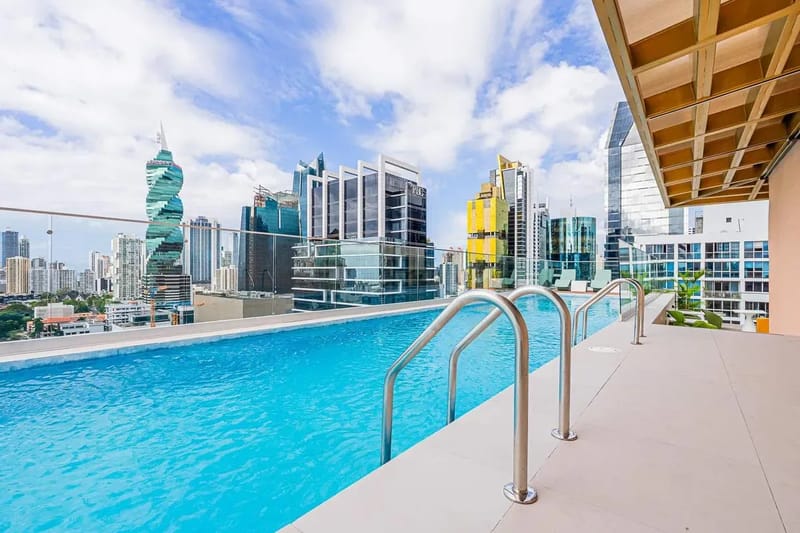 Contemporary Loft in Obarrio w/ Pool