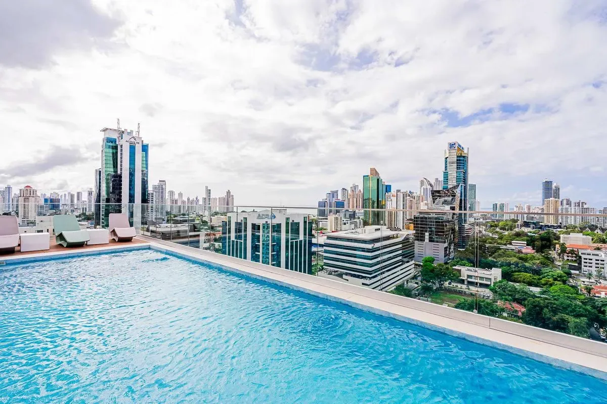 Contemporary Loft in Obarrio w/ Pool