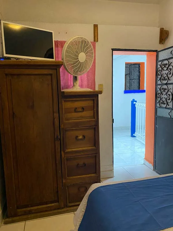 Habitación con cama doble