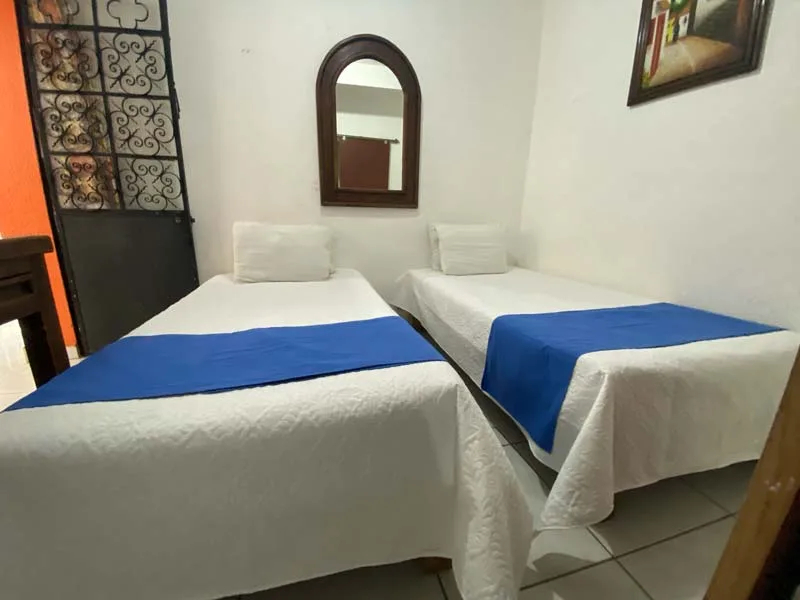 Habitación con dos camas individuales
