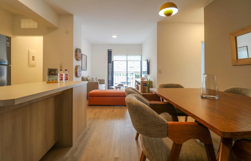 Refined & Cozy 2BR w/ Balcony in Miraflores