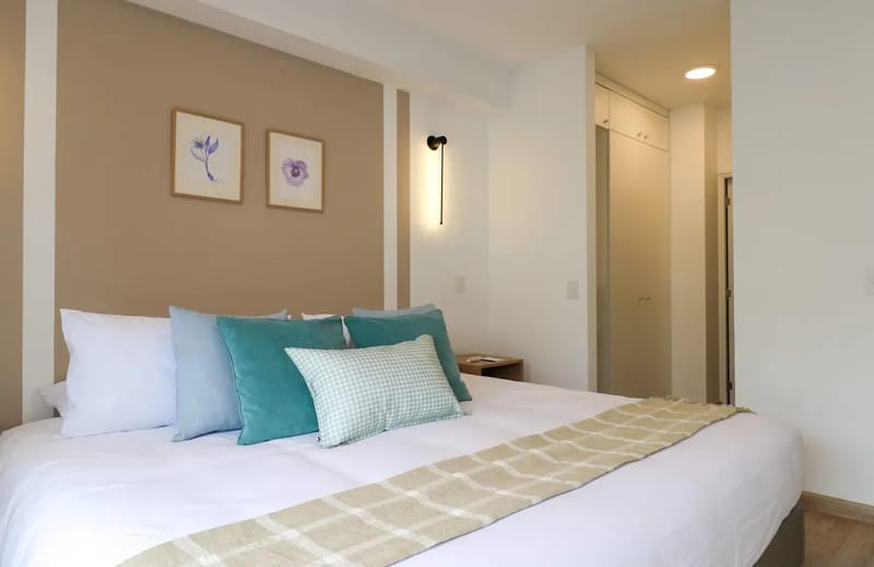 Refined & Cozy 2BR w/ Balcony in Miraflores