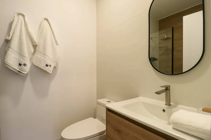 Refined & Cozy 2BR w/ Balcony in Miraflores