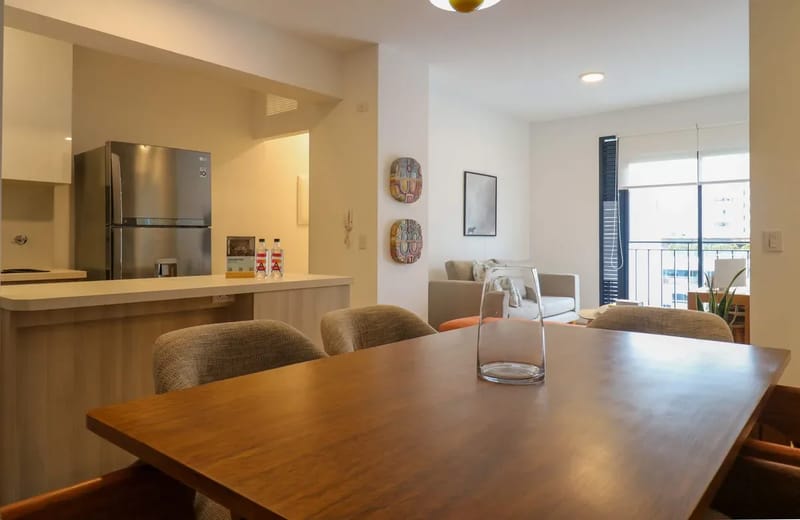 Refined & Cozy 2BR w/ Balcony in Miraflores