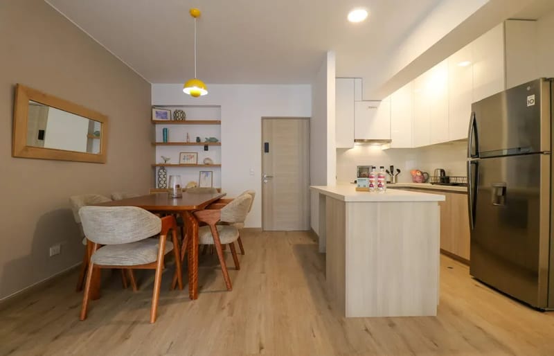 Refined & Cozy 2BR w/ Balcony in Miraflores