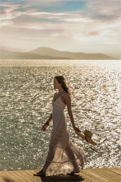 Anda Barut Collection