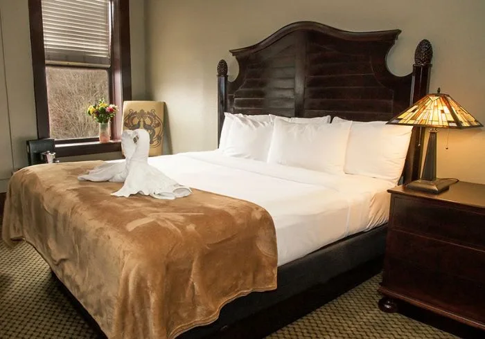 Premium King and Spa King rooms