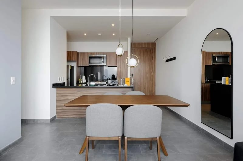 Royal 2BR apts w/ sunlit views of Cuauhtémoc