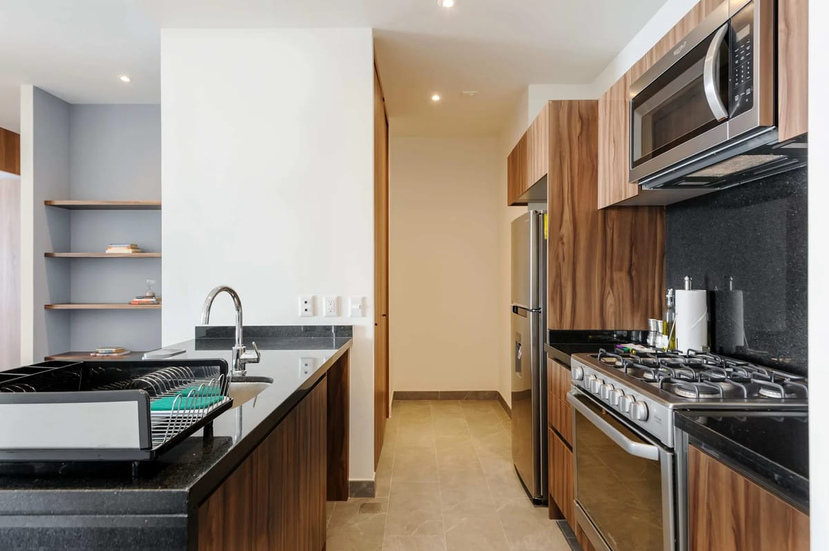 Royal 2BR apts w/ sunlit views of Cuauhtémoc