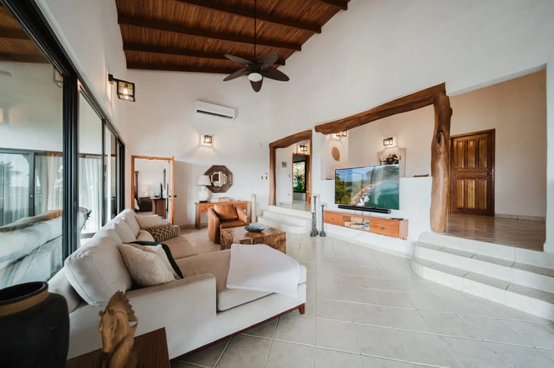Casa del Toro · 10. Casa del Toro