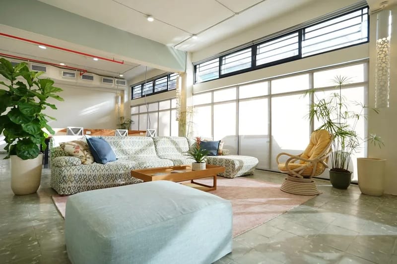 Intimate Loft in Santa Ana